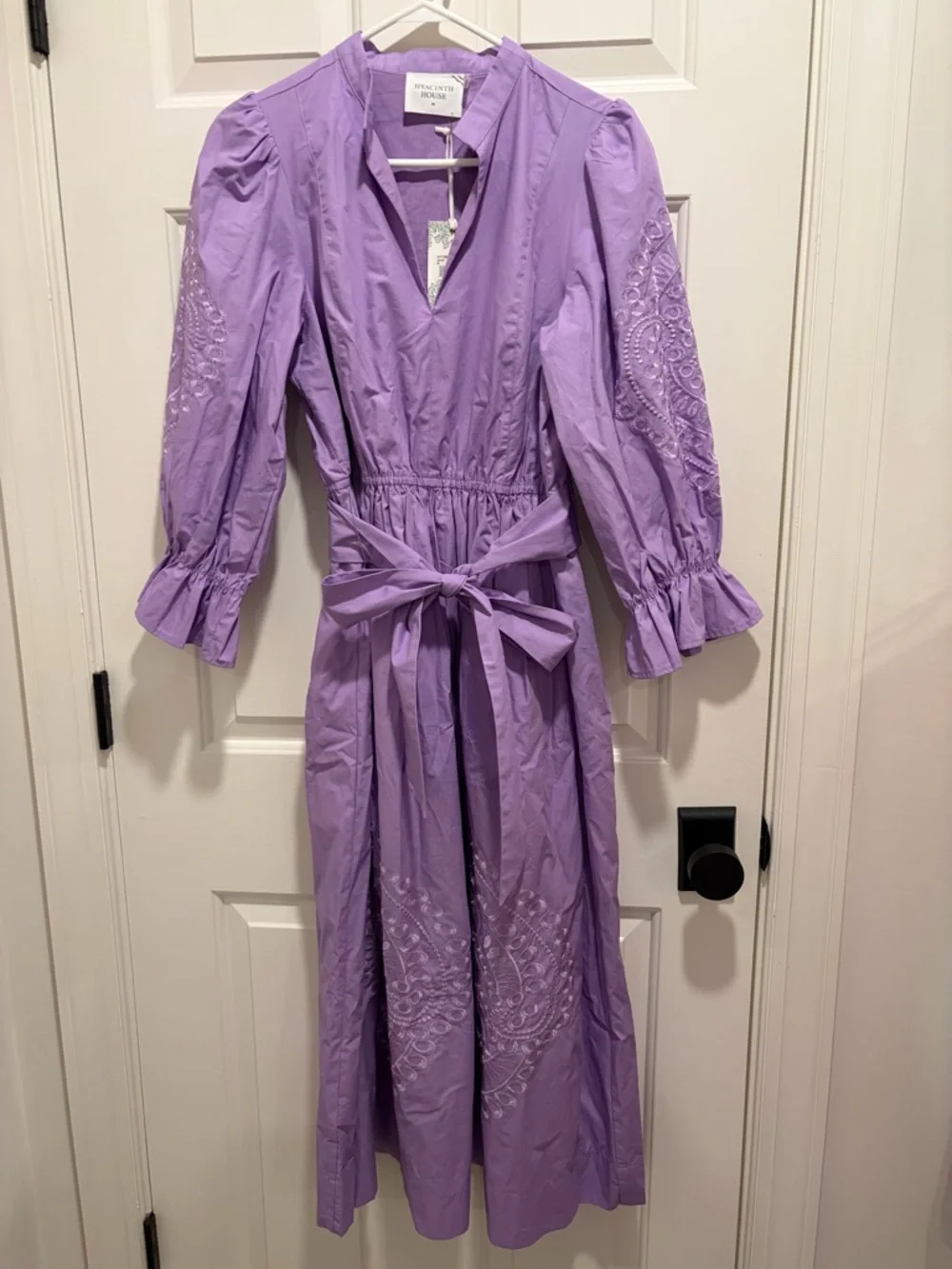 HYACINTH HOUSE Embroidery Dowling Midi Dress Lavender Size Medium NWT - Picture 3 of 7